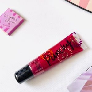 NEW VICTORIA SECRET ~ PUNCHY FLAVORED LIP GLOSS ~ .46 OZ SEALED